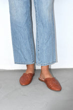 Load image into Gallery viewer, Ari Mule