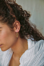 Load image into Gallery viewer, Floret Earrings