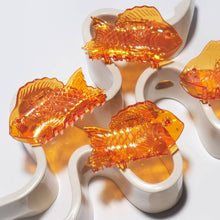 Load image into Gallery viewer, Sea Bream Claw