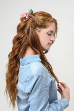 Load image into Gallery viewer, Radish Hair Claw