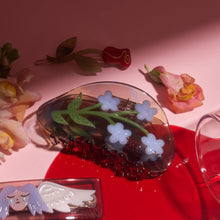 Load image into Gallery viewer, Forget-Me-Not Hair Claw