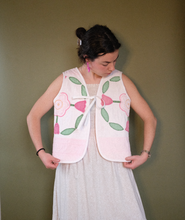 Load image into Gallery viewer, Reclaimed Vintage Textile Quilt Vest