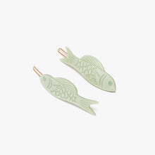 Load image into Gallery viewer, Jade Green Acetate Fish Women's Hair Clip Barrette Set