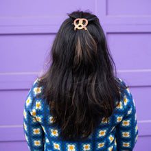 Load image into Gallery viewer, Pretzel Barrette