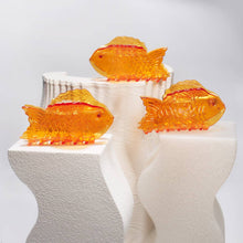 Load image into Gallery viewer, Sea Bream Claw