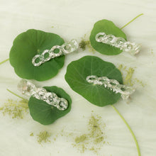 Load image into Gallery viewer, Green Tea Alligator Circle Clip