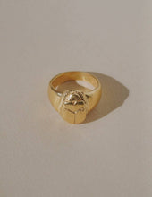 Load image into Gallery viewer, Scarab Amulet Ring