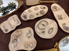 Load image into Gallery viewer, The Puddle Dish