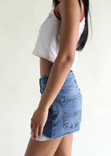 Load image into Gallery viewer, Vintage Levis Denim Shorts
