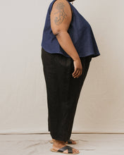 Load image into Gallery viewer, Mid Easy Pant | Black Linen
