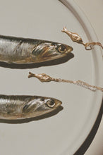 Load image into Gallery viewer, Pescadero Necklace: Box Chain / 20" / Gold + 14k Gold Filled Chain
