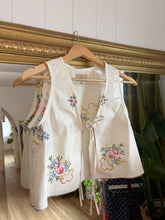 Load image into Gallery viewer, Vintage Tablecloth Reclaim Blouse by Secondwind Fabrics
