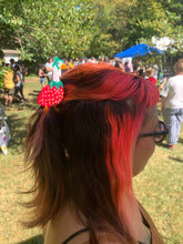 Load image into Gallery viewer, Gooseberry Hair Claw
