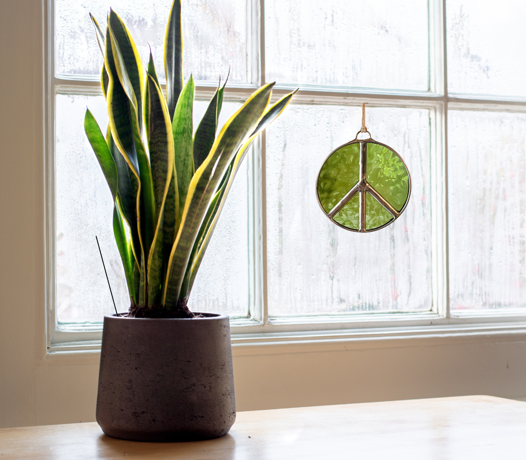 Glass Peace Sign Suncatcher: Treehugger