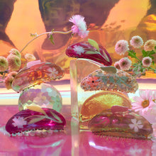 Load image into Gallery viewer, Hesperides Long Claw - Large Orange Flower Hair Clip
