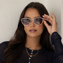 Load image into Gallery viewer, Luna Acetate Womens Cat Eye Sunglasses
